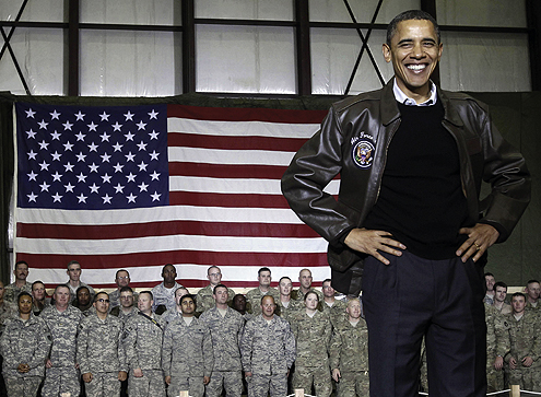VRHOVNI KOMANDANT: Barak Obama sa američkim trupama u Avganistanu / foto: reuters