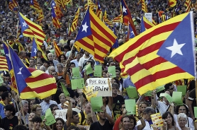 DOVIĐENJA ŠPANIJO: Protest za nezavisnost Katalonije u Barseloni<br><br>fotografije: reuters