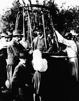 ...Viktor Hes u balonu 1912.